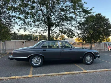 1988 Daimler Double six