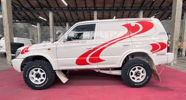 2000 Toyota KZJ90