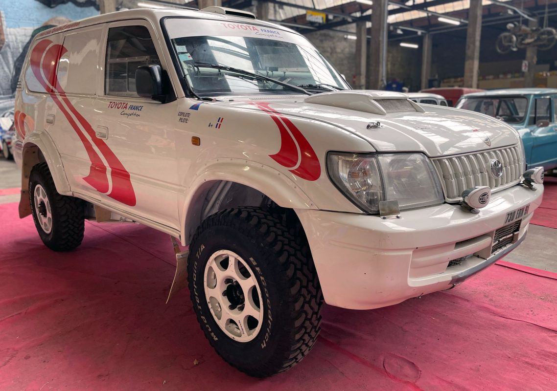Toyota KZJ90 2000