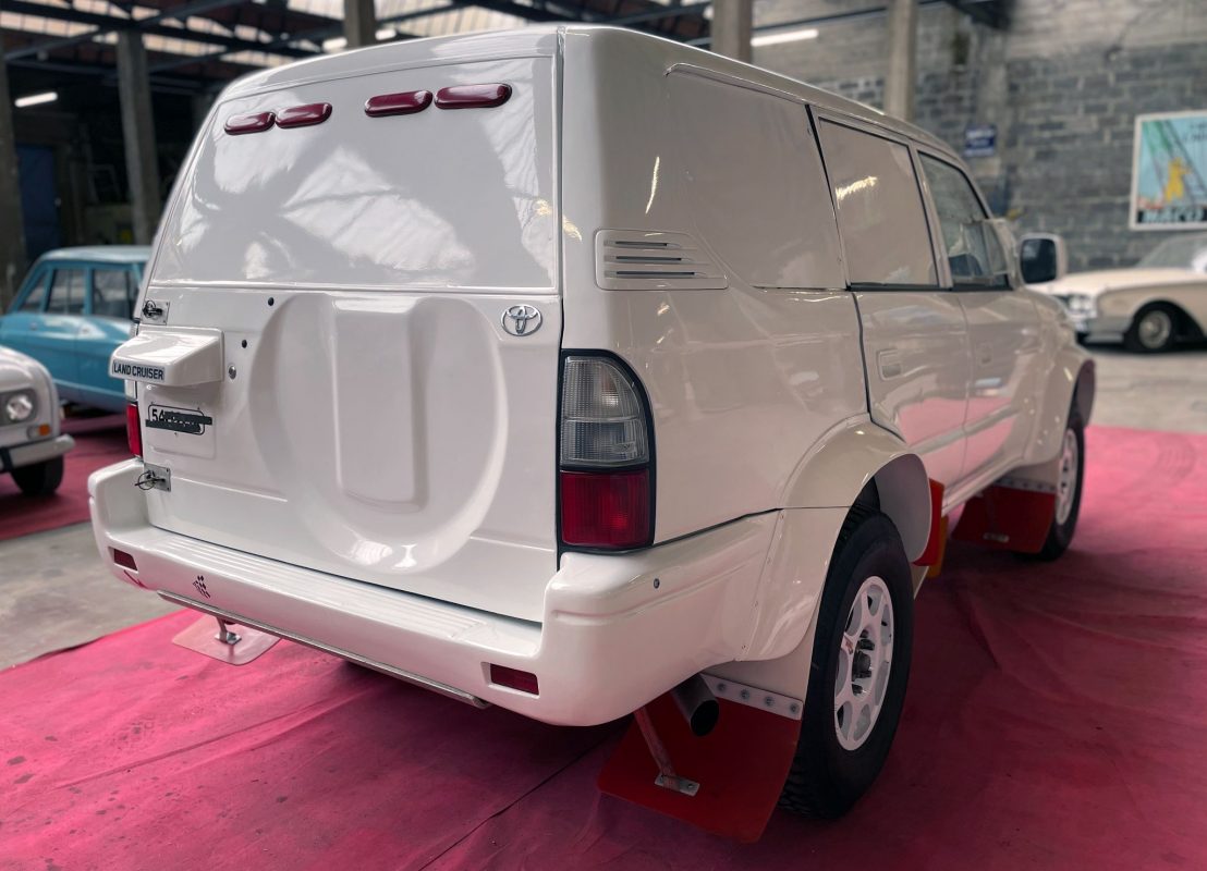 Toyota KZJ90 2000
