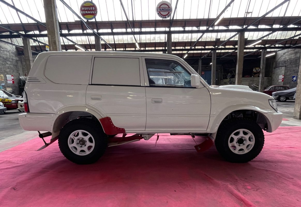 Toyota KZJ90 2000