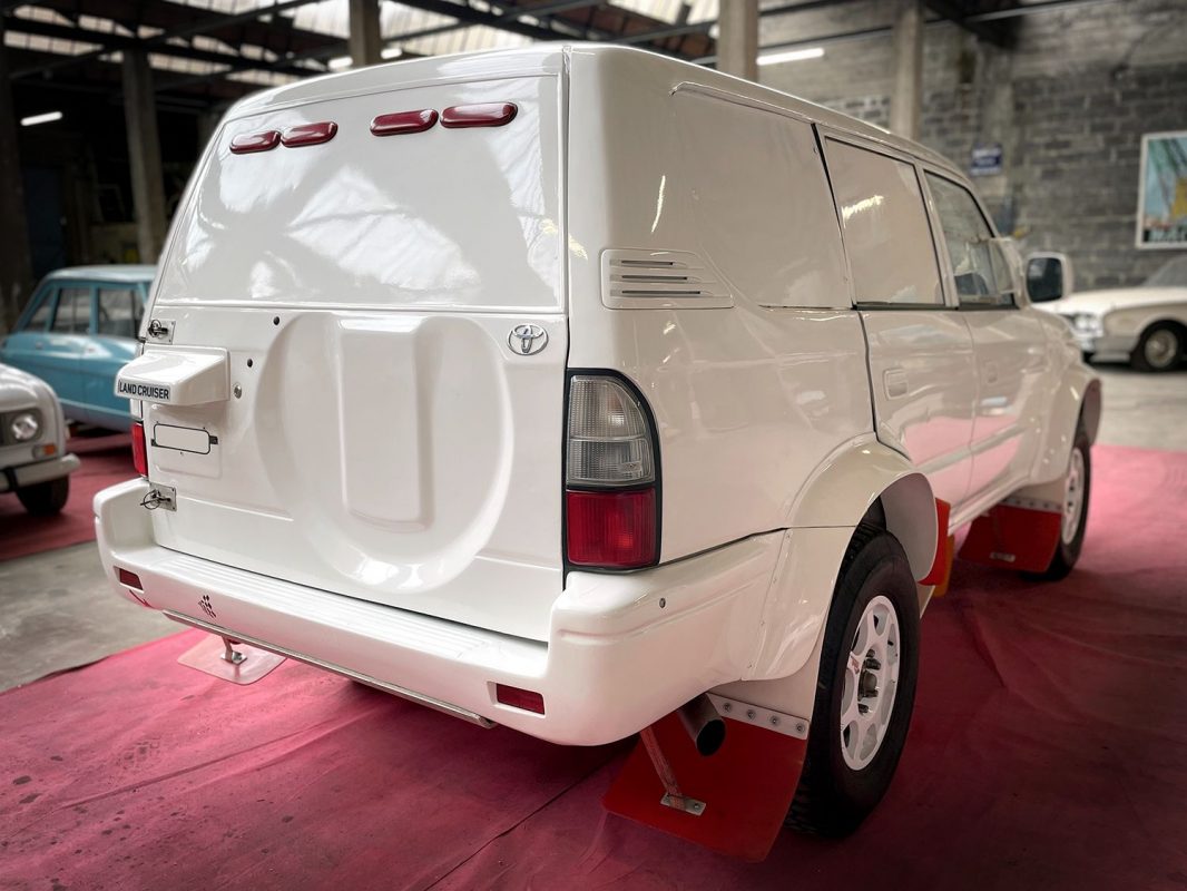 Toyota KZJ90 2000