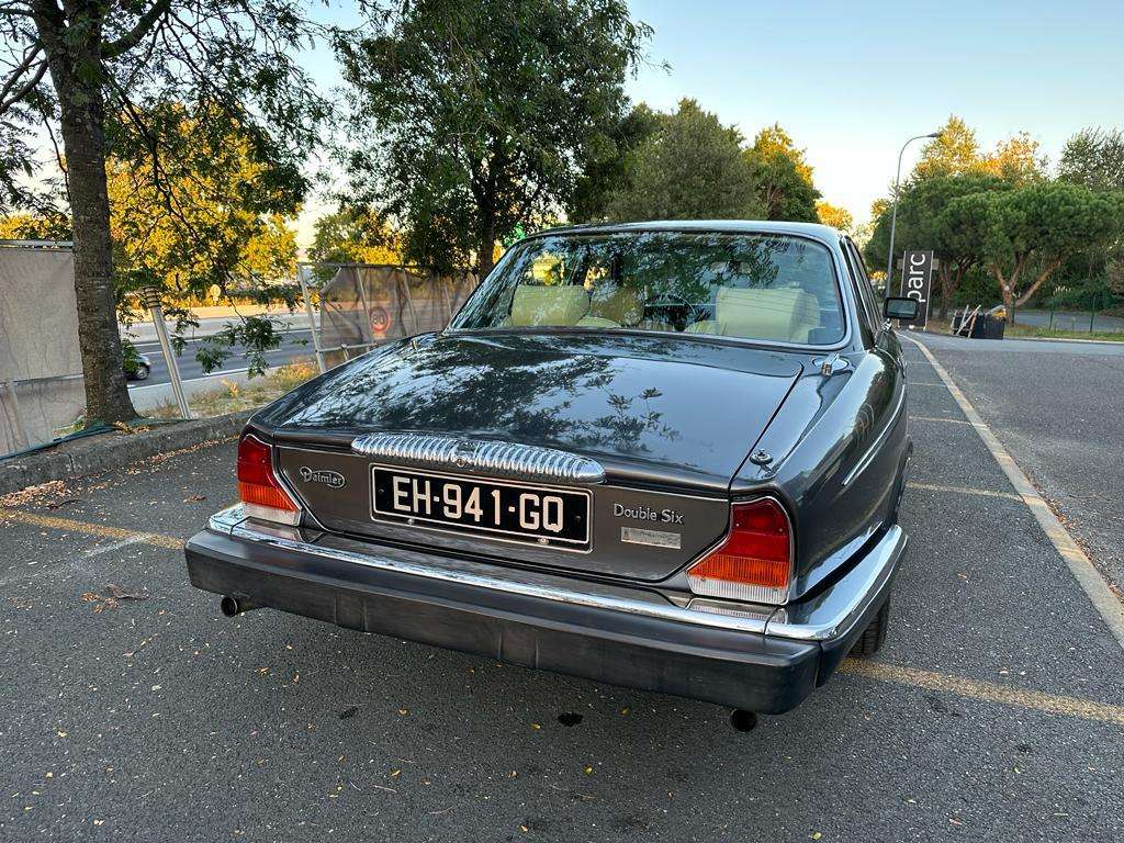 Daimler Double six 1988