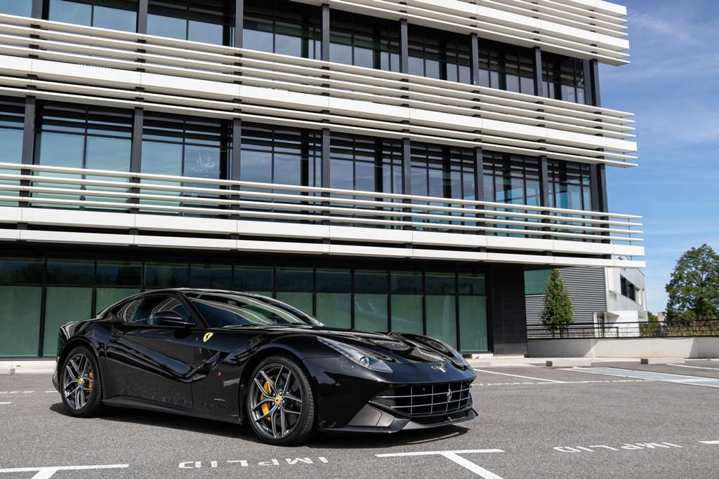 Ferrari F12 Berlinetta 2015