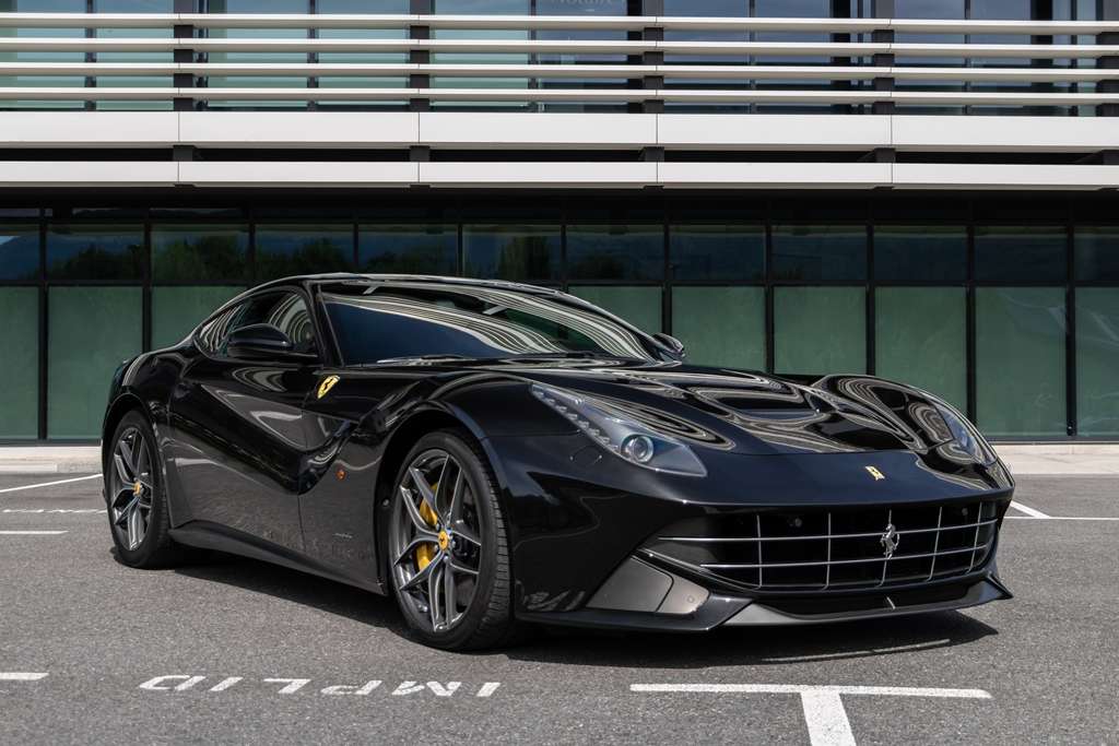 Ferrari F12 Berlinetta 2015