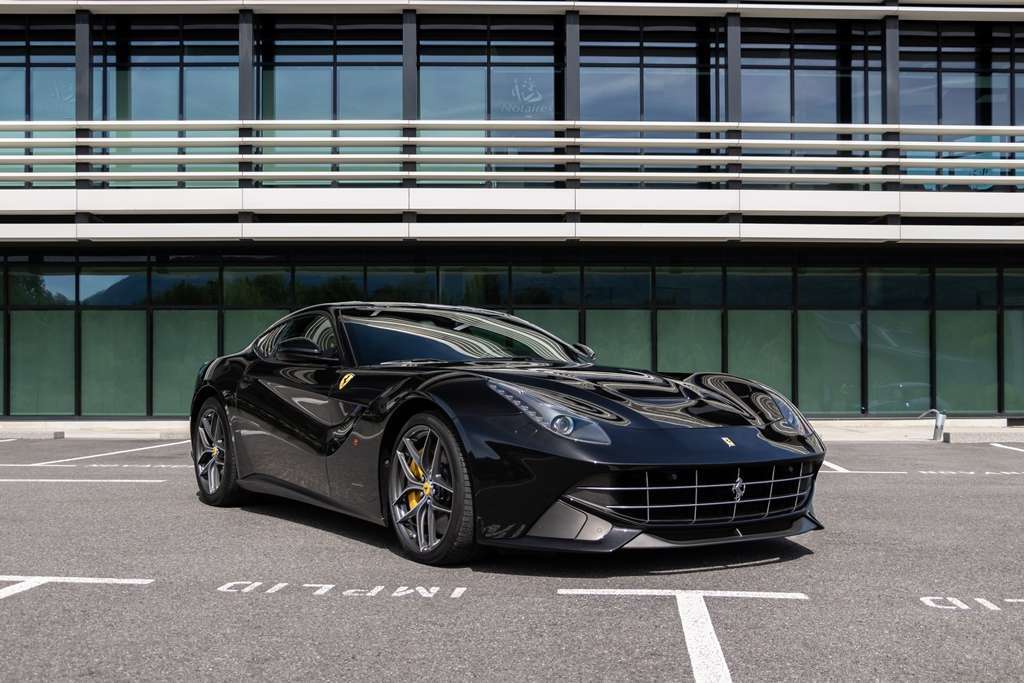 Ferrari F12 Berlinetta 2015