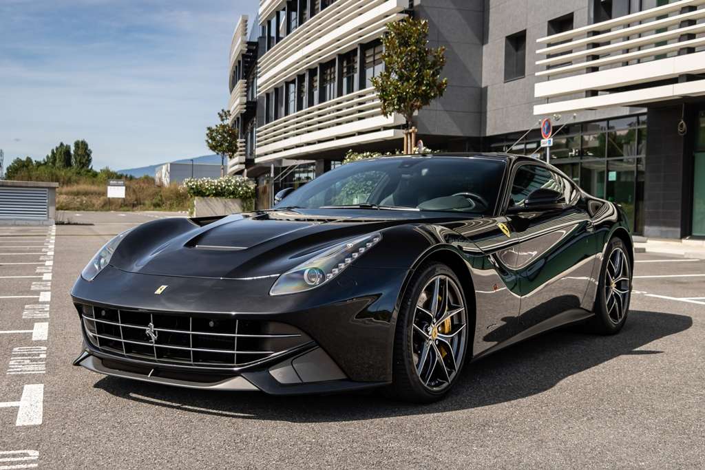 Ferrari F12 Berlinetta 2015