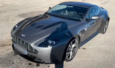 2010 Aston Martin V12 VANTAGE