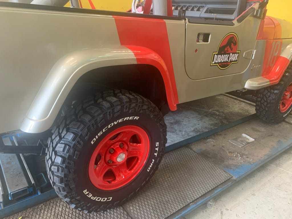 Jeep WRANGLER JURASSIC PARK 1991