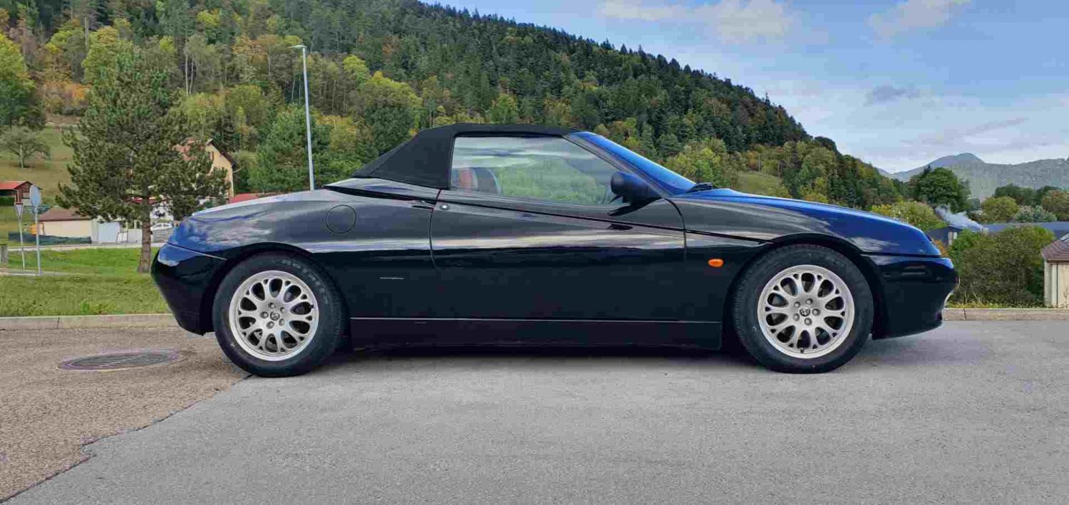Alfa Romeo Spider 2000