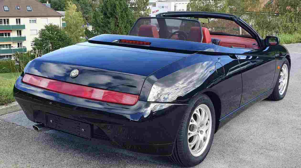 Alfa Romeo Spider 2000
