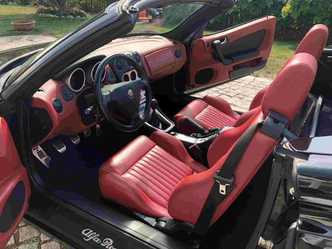 Alfa Romeo Spider 2000