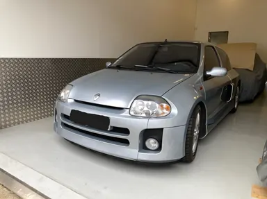 2002 Renault CLIO V6