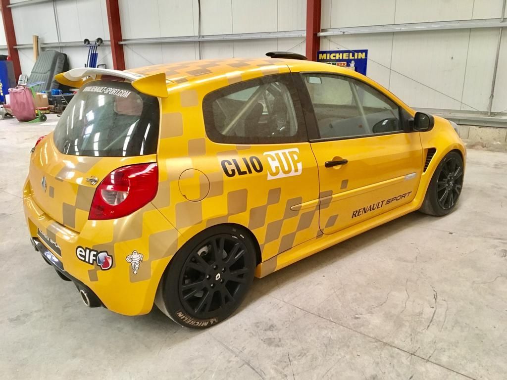 Renault clio cup III X85 2008
