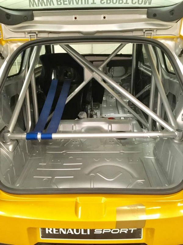 Renault clio cup III X85 2008