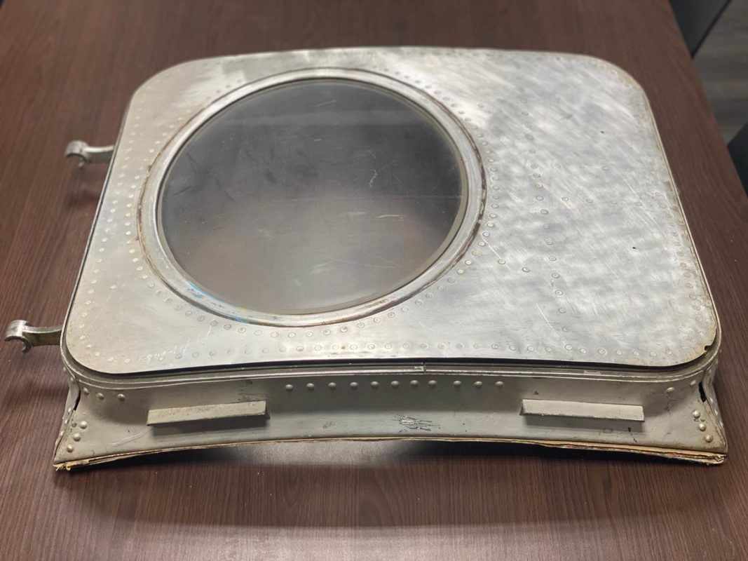 Douglas Dc4 rear door