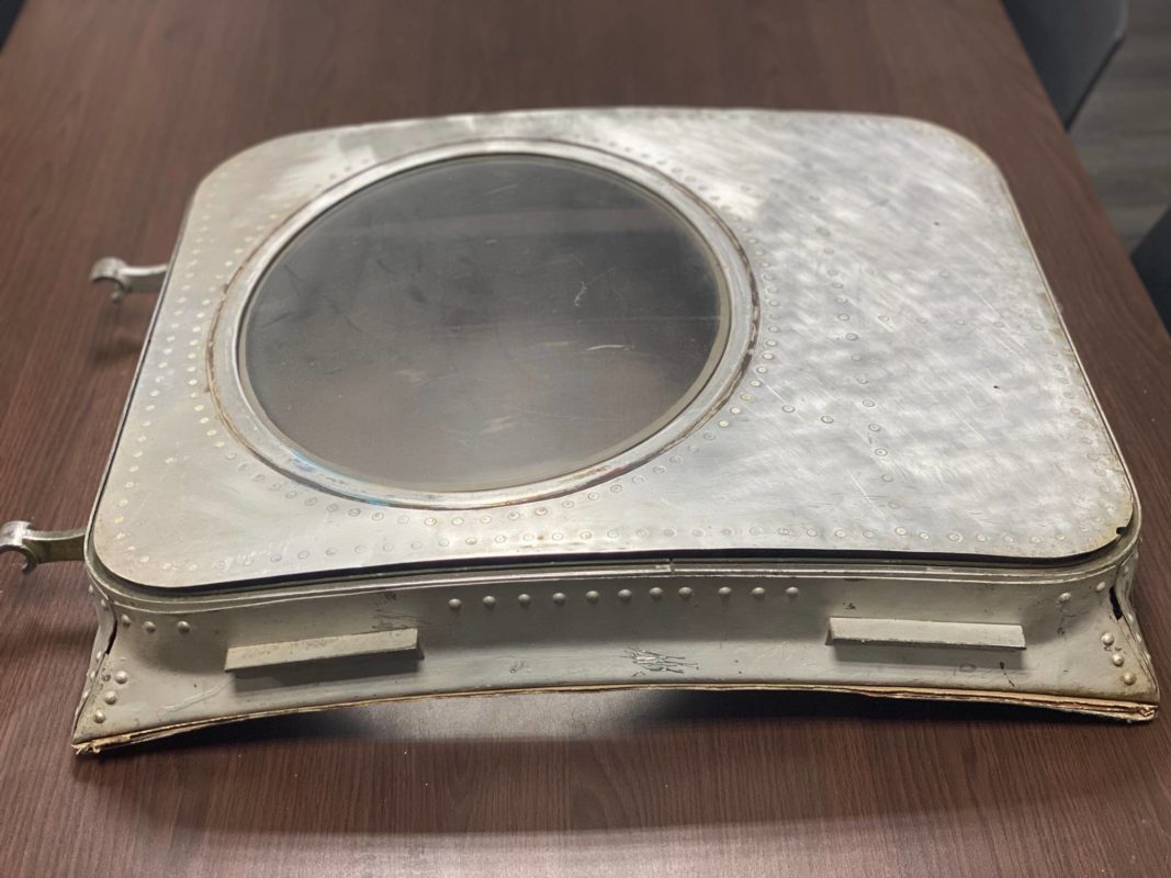 Douglas Dc4 rear door