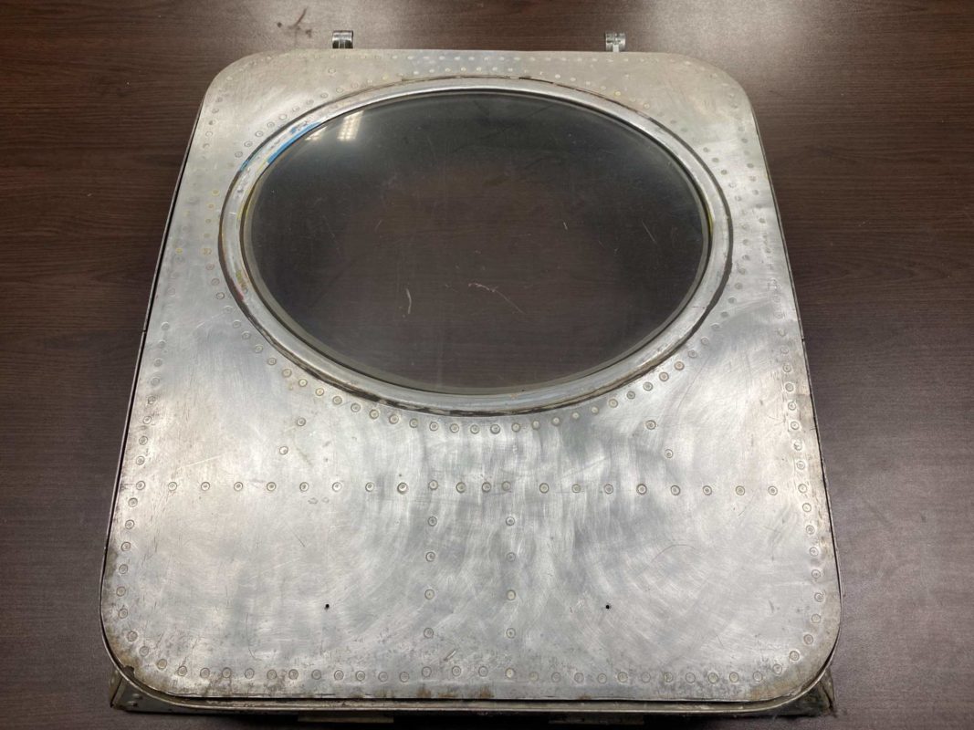 Douglas Dc4 rear door