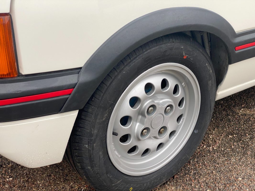 Peugeot 205 GTI 1,6 L phase 2 1990