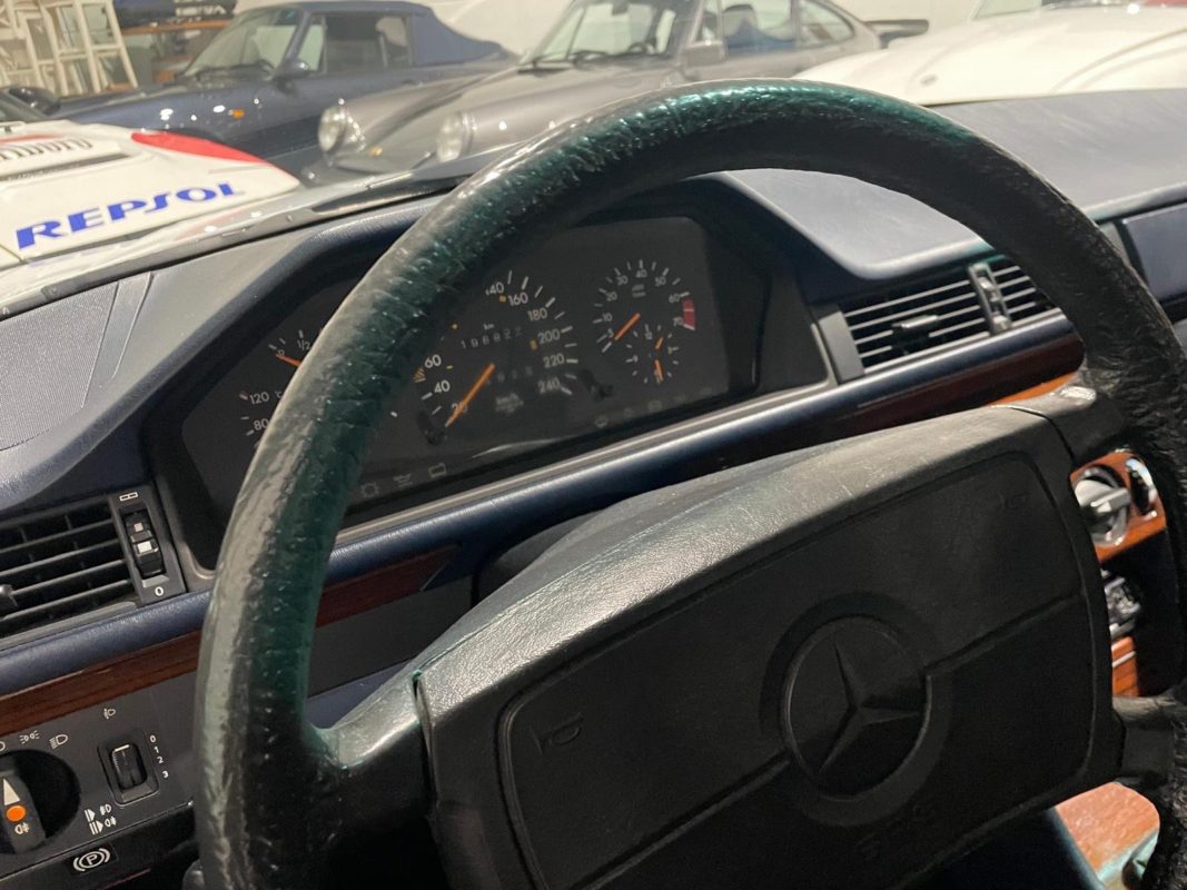 Mercedes-Benz 300 CE 1991